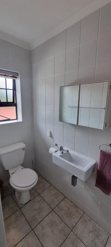 4 Bedroom Property for Sale in Mossel Bay Central Western Cape